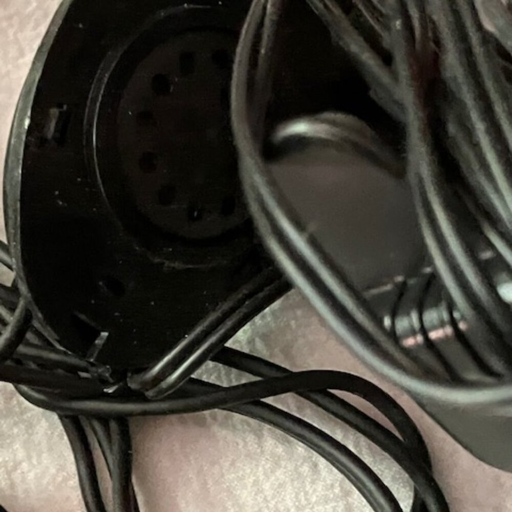 X Box corded controller - Picture 7 of 12